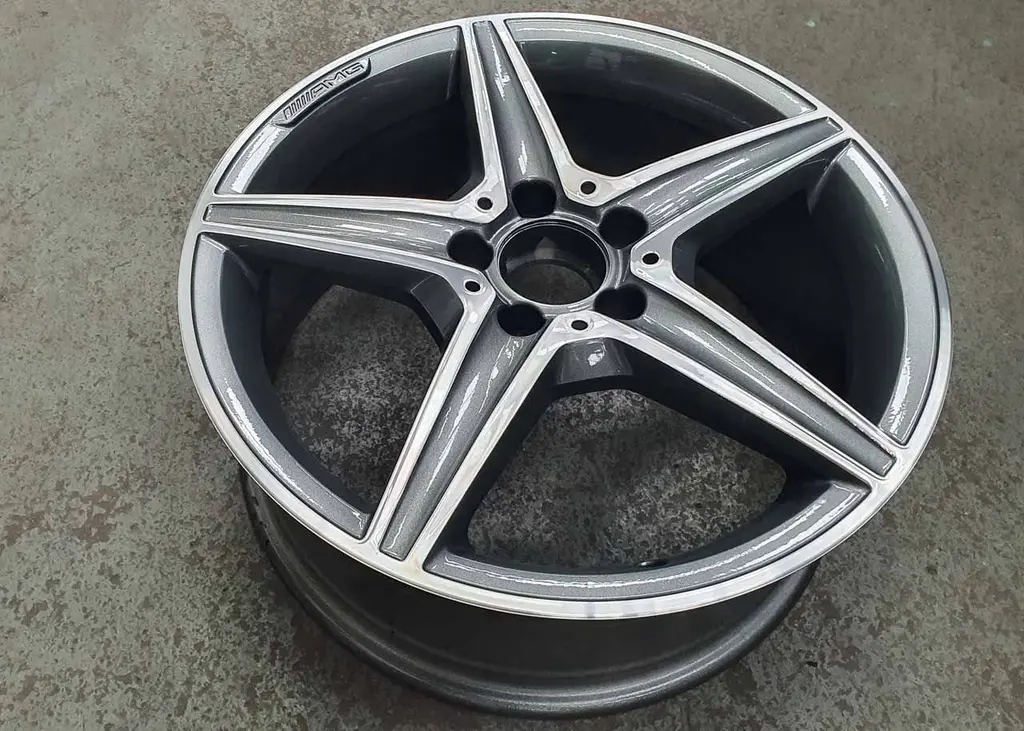 Mercedes diamond cut alloy wheel repair in ferric grey — Wheel Repair Manchester